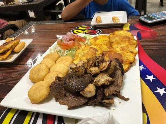 El Arepazo Venezolano